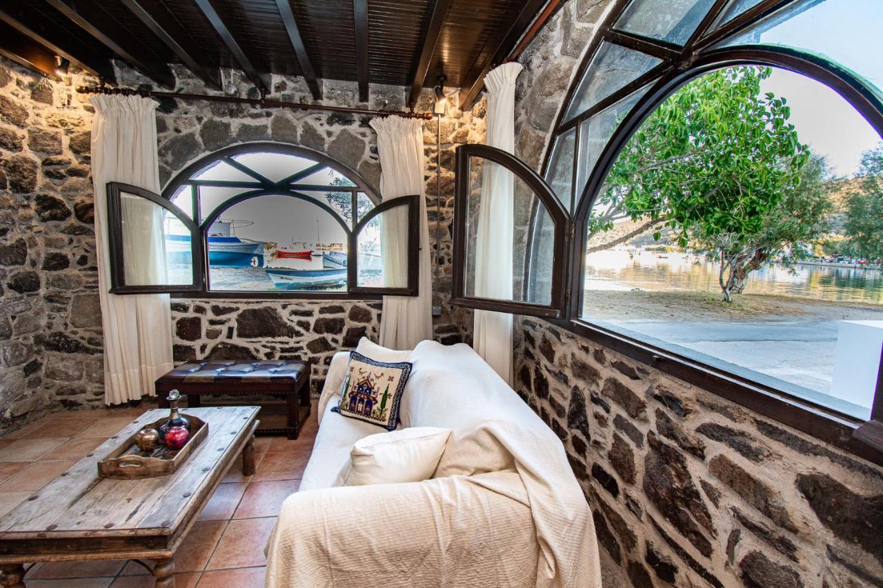 Plousiadi΄S Stone House Apartment Paloi Luaran gambar