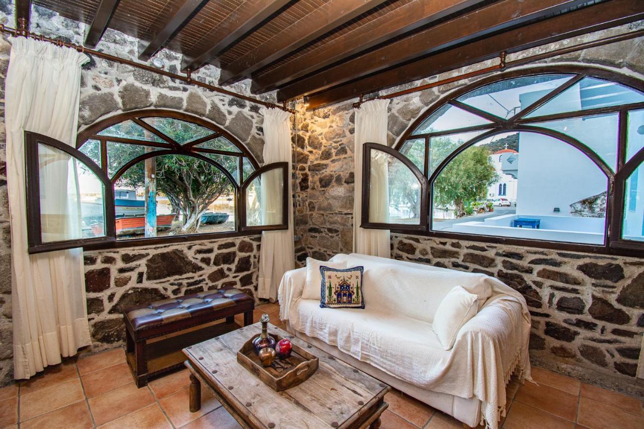 Plousiadi΄S Stone House Apartment Paloi Luaran gambar