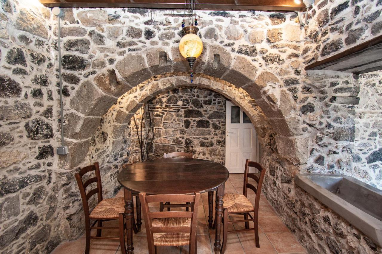 Plousiadi΄S Stone House Apartment Paloi Luaran gambar