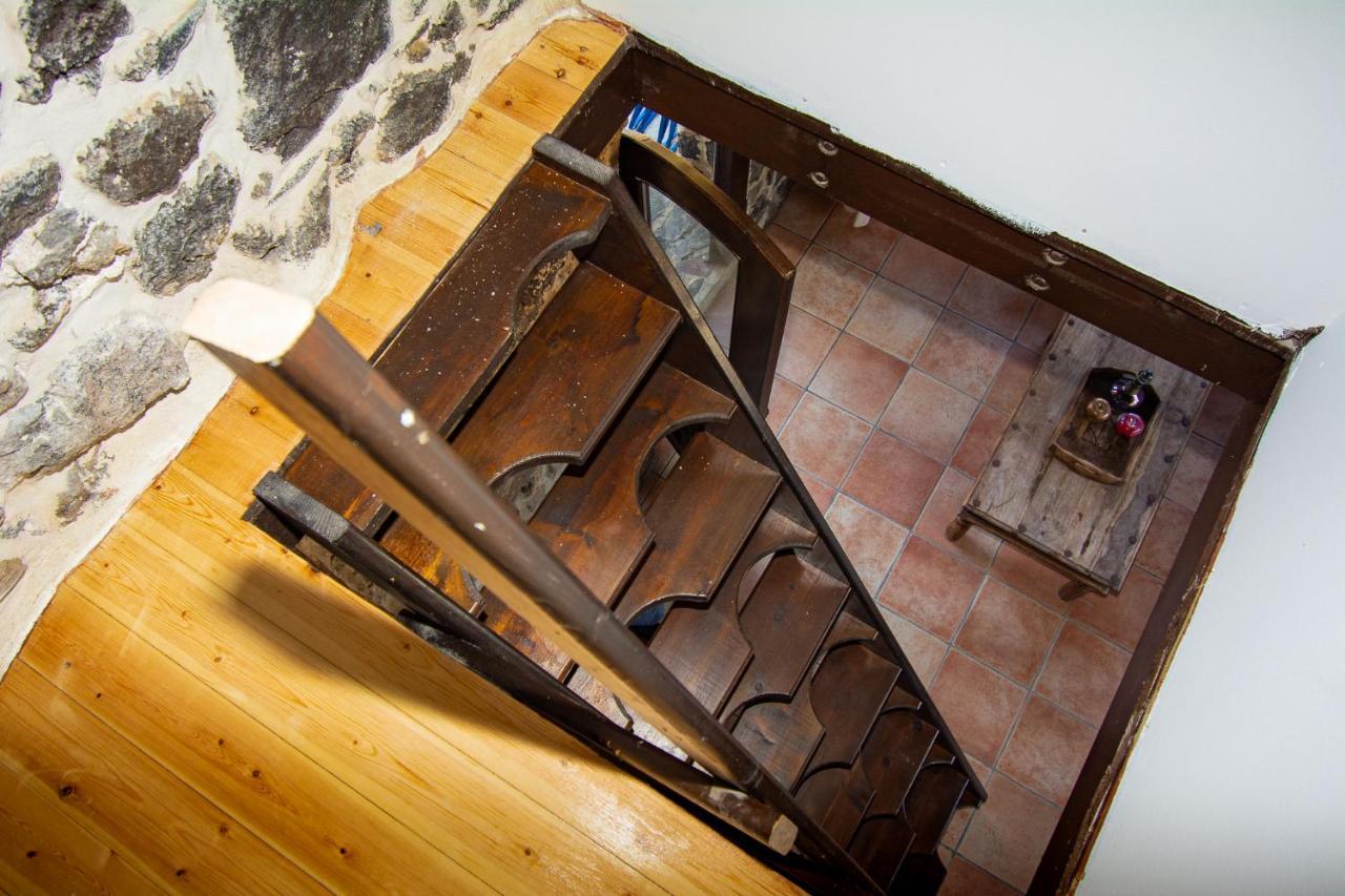 Plousiadi΄S Stone House Apartment Paloi Luaran gambar