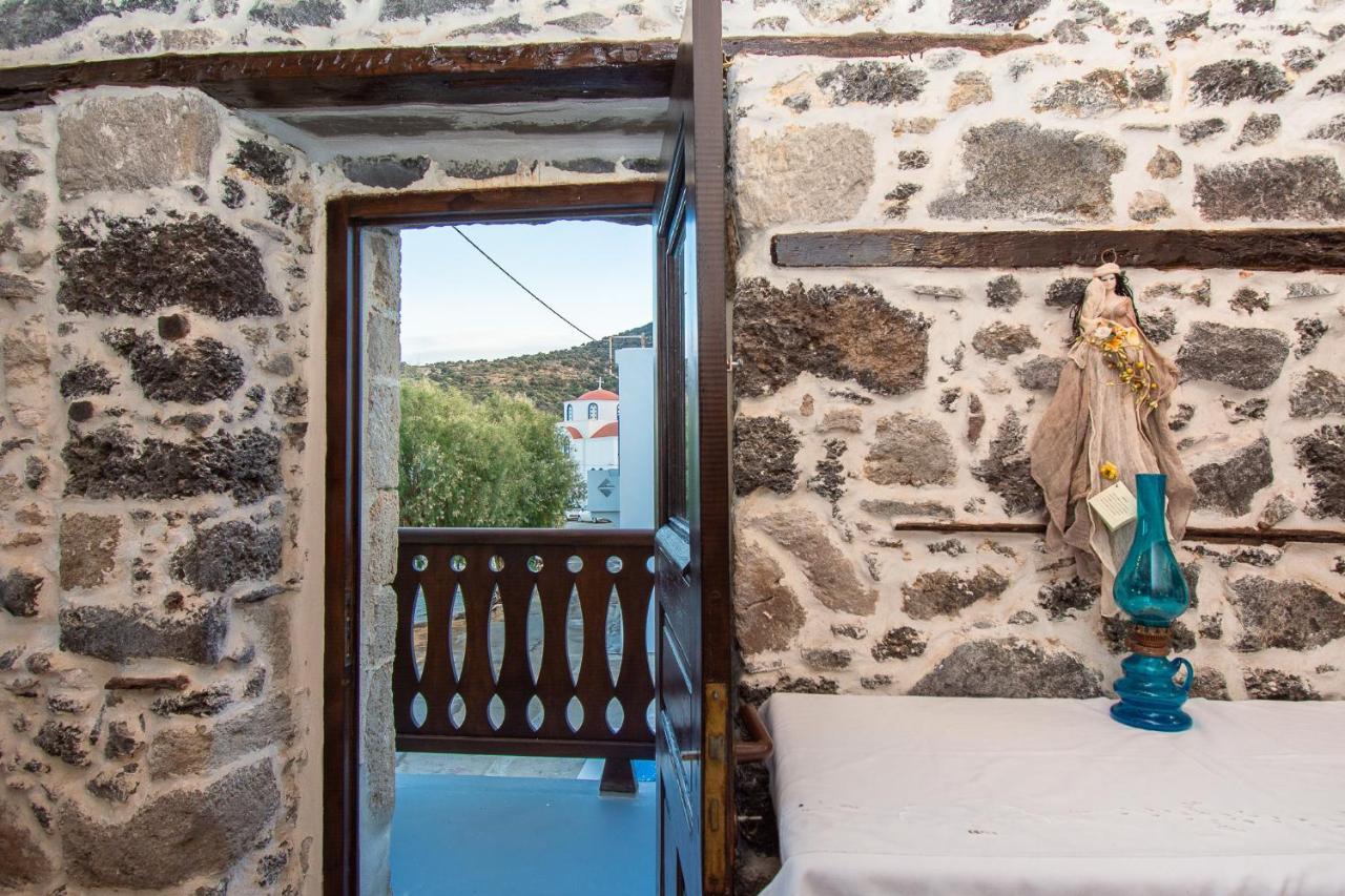 Plousiadi΄S Stone House Apartment Paloi Luaran gambar