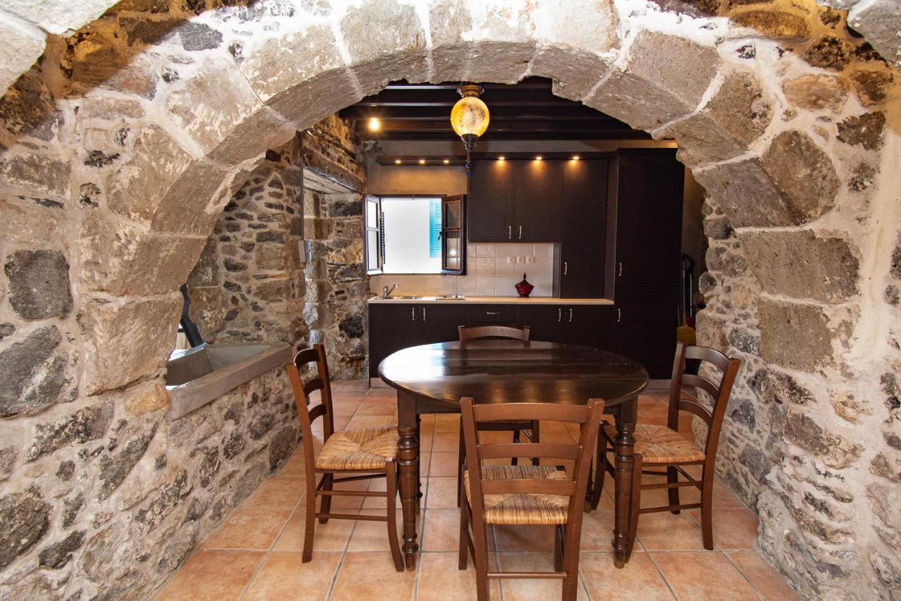 Plousiadi΄S Stone House Apartment Paloi Luaran gambar