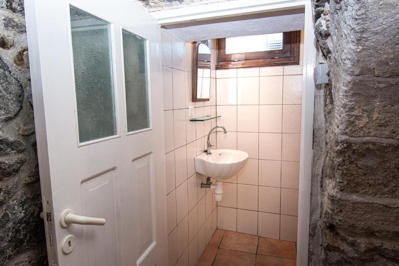 Plousiadi΄S Stone House Apartment Paloi Luaran gambar