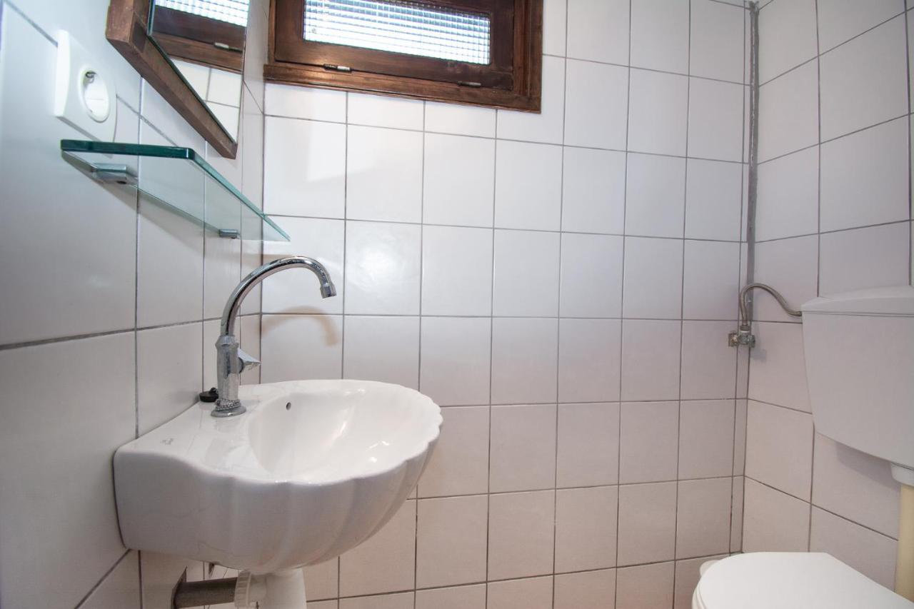 Plousiadi΄S Stone House Apartment Paloi Luaran gambar