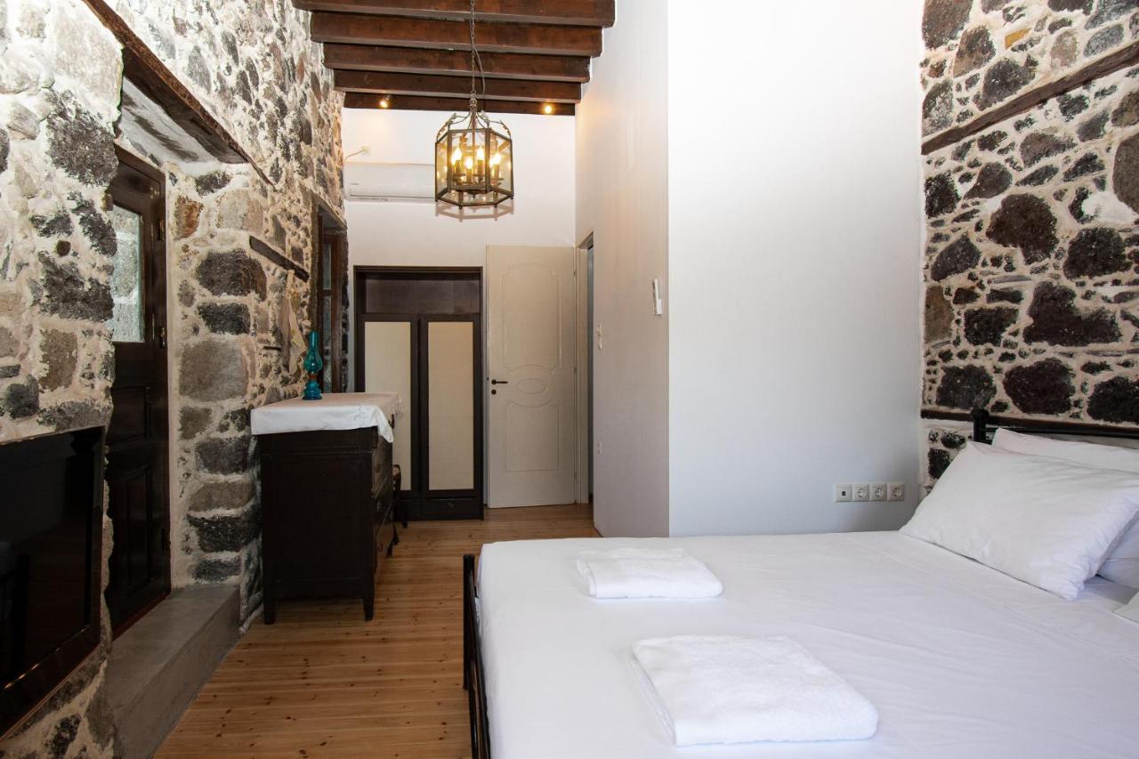 Plousiadi΄S Stone House Apartment Paloi Luaran gambar